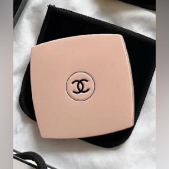 CHANEL DUAL COMPACT MIRROR - LIMITED STOCK BALLERINA WITH BOX/VELVET DUSTBAG - Picture 3 of 12